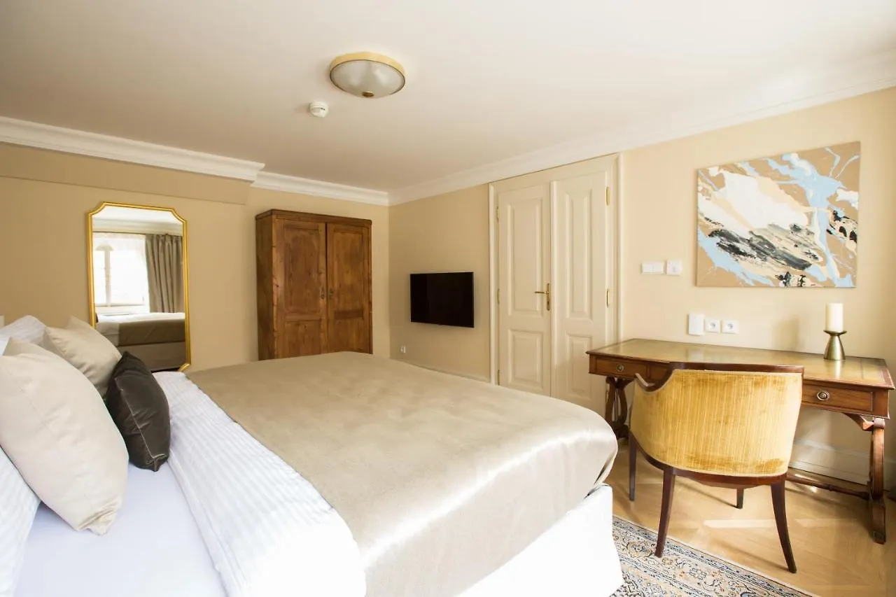 Hotel Nerudova 211 Praga