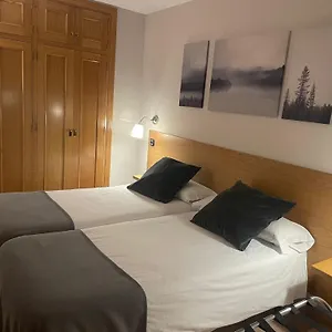 El Serch 3* Andorra la Vieja