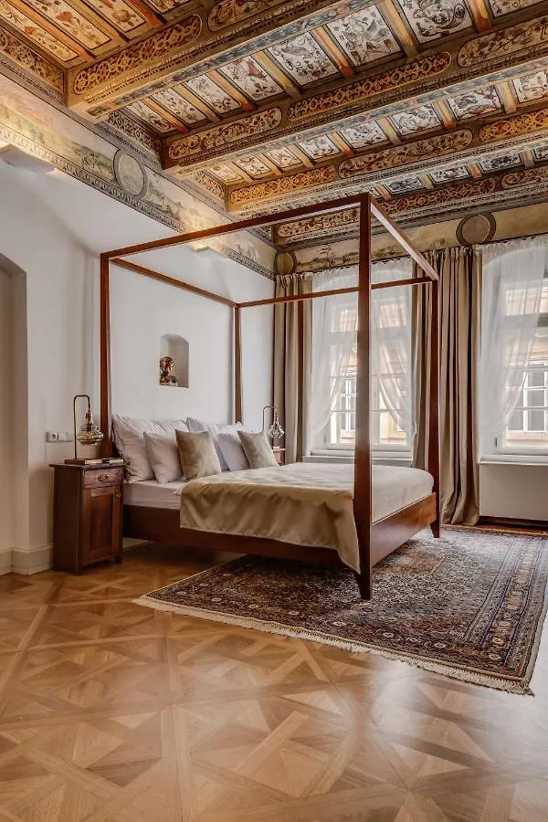 Hotel Nerudova 211 Prague
