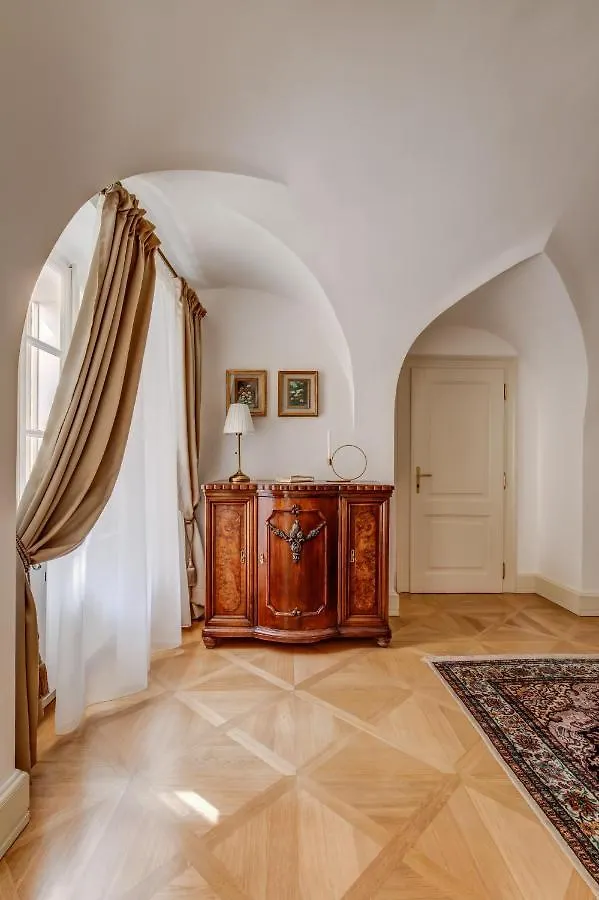 Hotel Nerudova 211 Prague