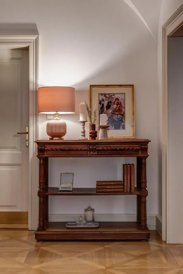 Hotel Nerudova 211 Prague