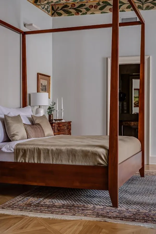 Hotel Nerudova 211 Prague