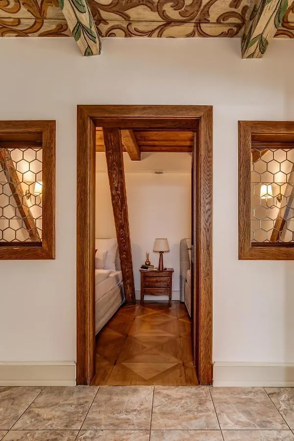 Hotel Nerudova 211 Prague