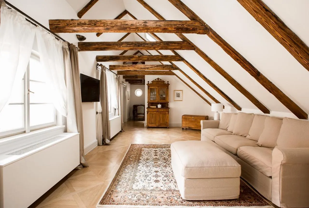 Hotel Nerudova 211 براغ 4*,