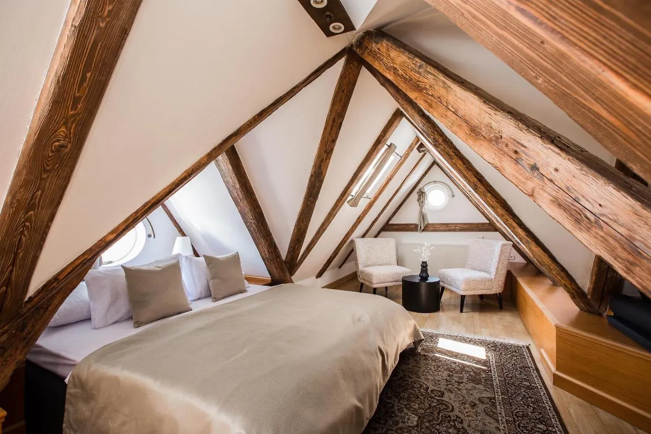 Hotel Nerudova 211 Prague