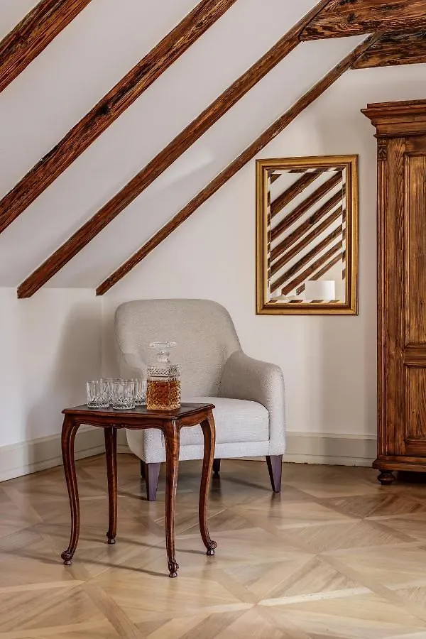 Hotel Nerudova 211 Prague